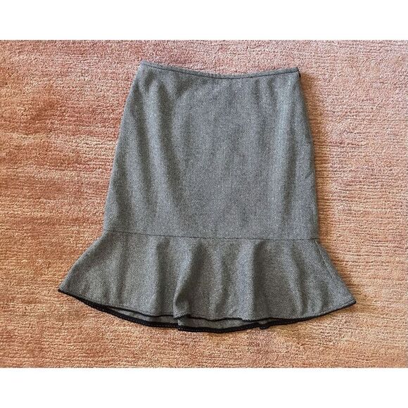 Ann Taylor LOFT Petites Wool Blend Herringbone Flounce Skirt Gray 6P - Picture 1 of 8